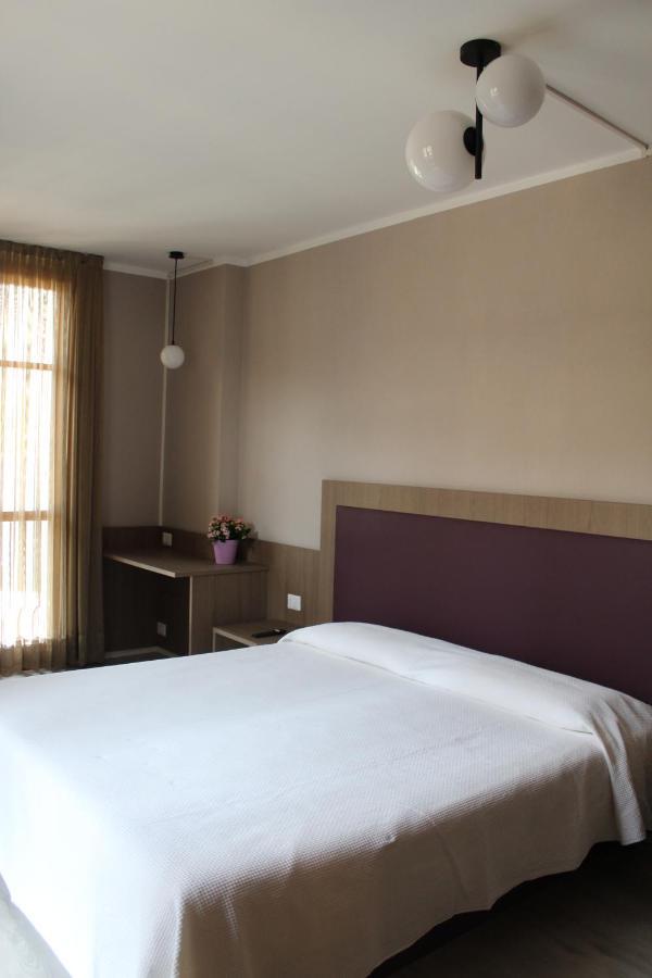 Hotel Ristorante Vapore Faggeto Lario Dış mekan fotoğraf