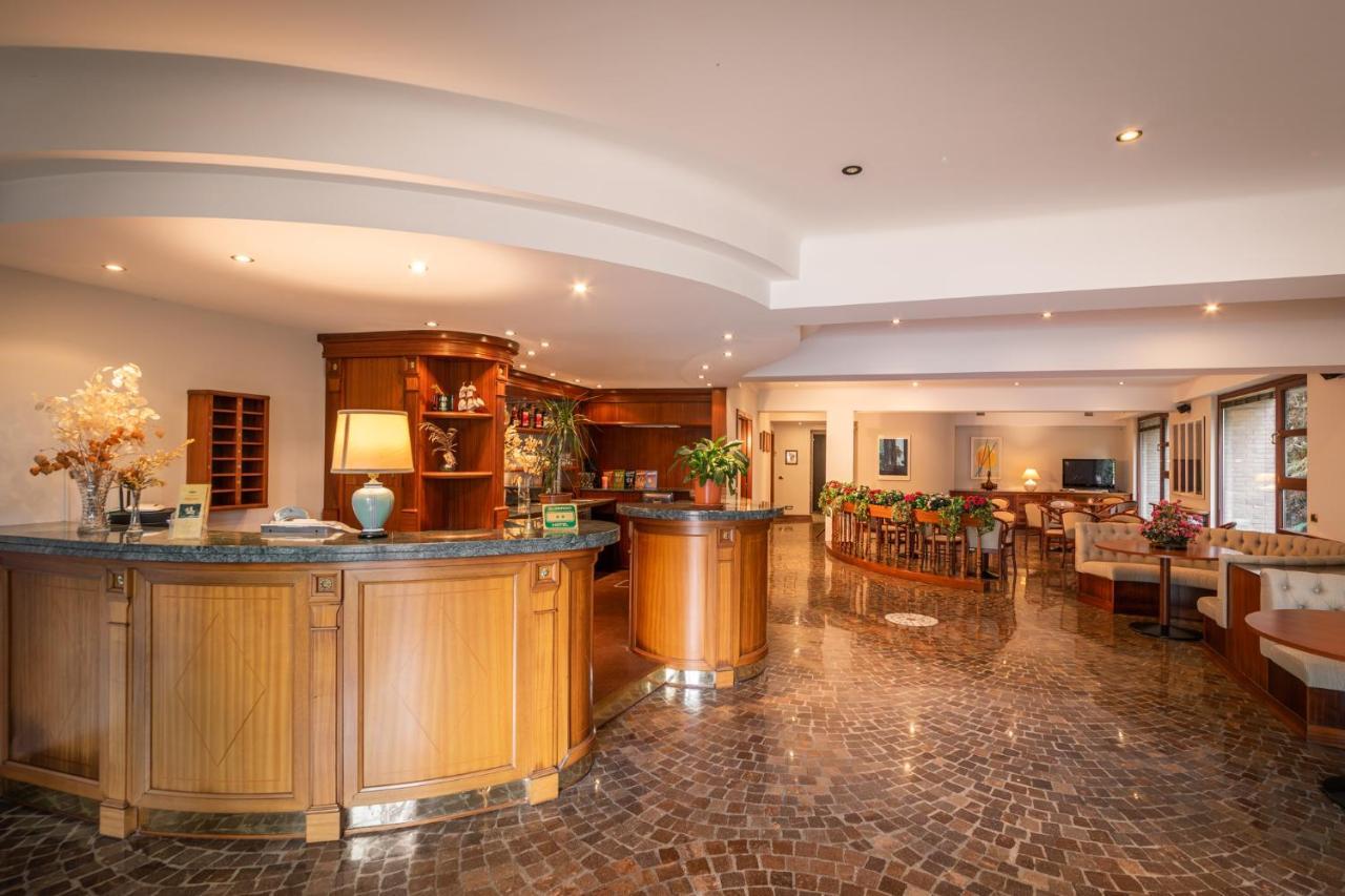 Hotel Ristorante Vapore Faggeto Lario Dış mekan fotoğraf