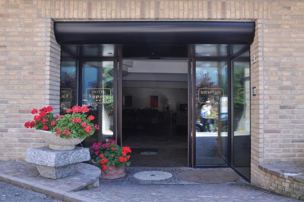 Hotel Ristorante Vapore Faggeto Lario Dış mekan fotoğraf